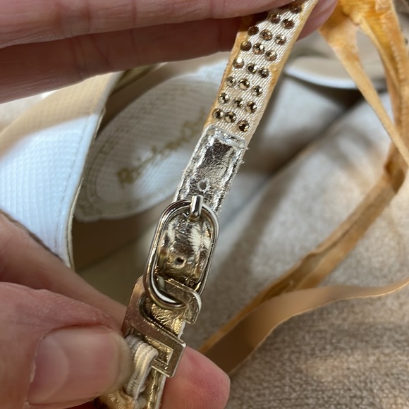 Flawed size 8 mini rhinestone studded T strap high heels gold black white point - Picture 9 of 12